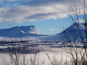 Polarlichtjagd in Abisko - Lappland in Weiß und Grün Lapporten Abisko