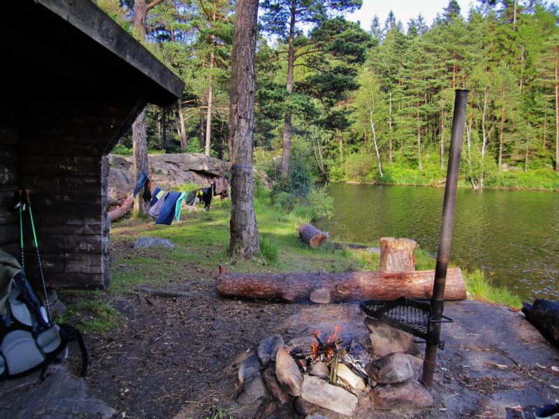 Trekking für Einsteiger: Zelttrekking Bohusleden Vindskydd