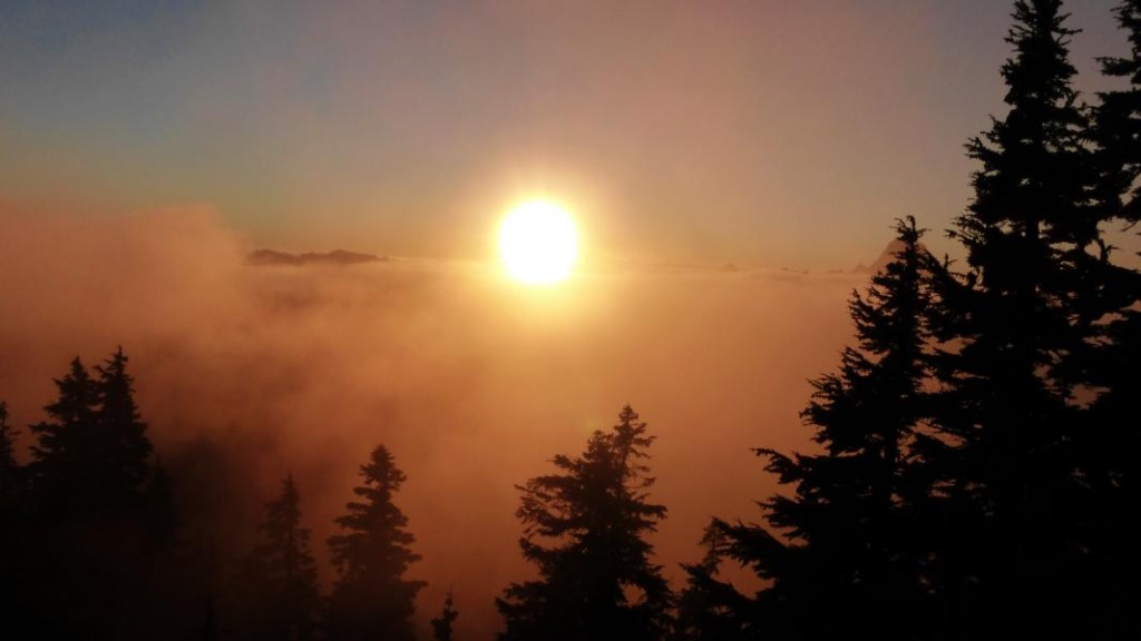 PCT How to: Wie werde ich auf dem Trail nicht arm? Sonnenuntergang in Washington